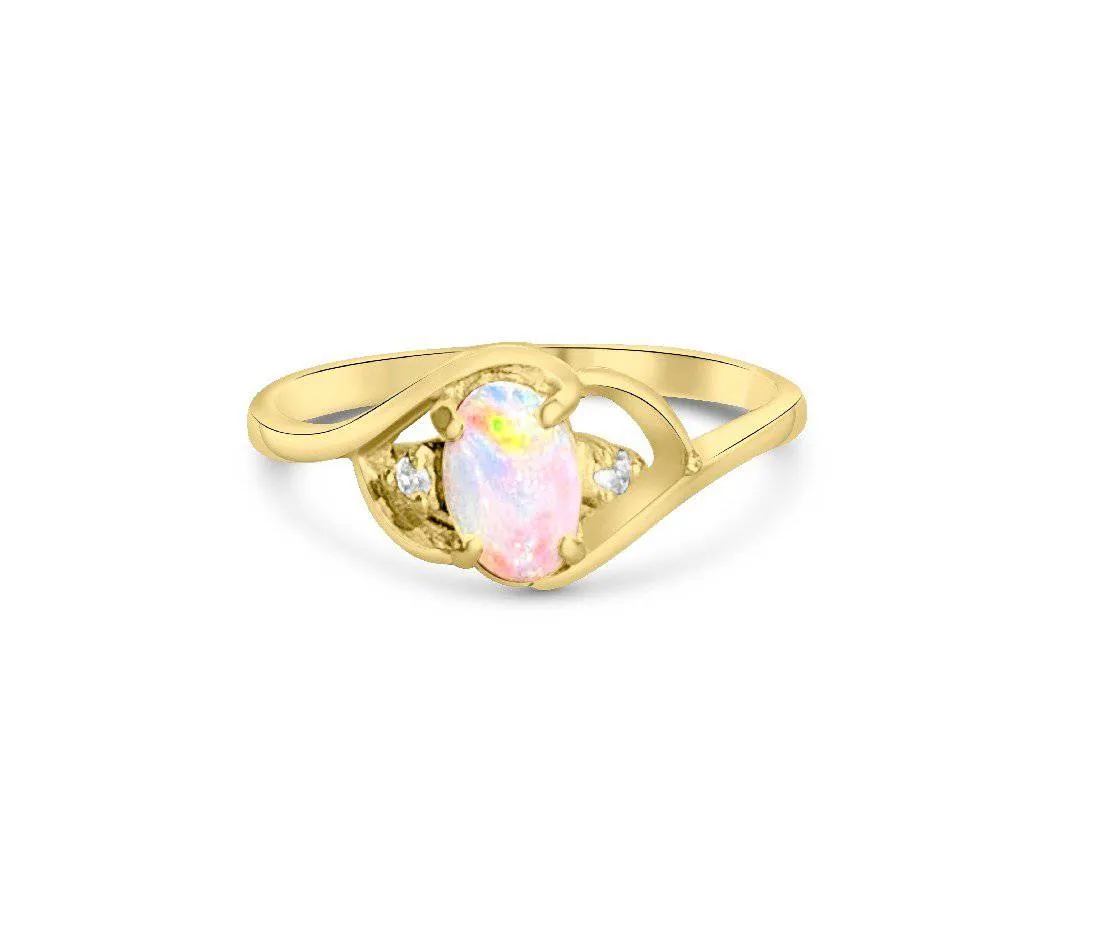 18kt Yellow Gold Opal and Diamond ring