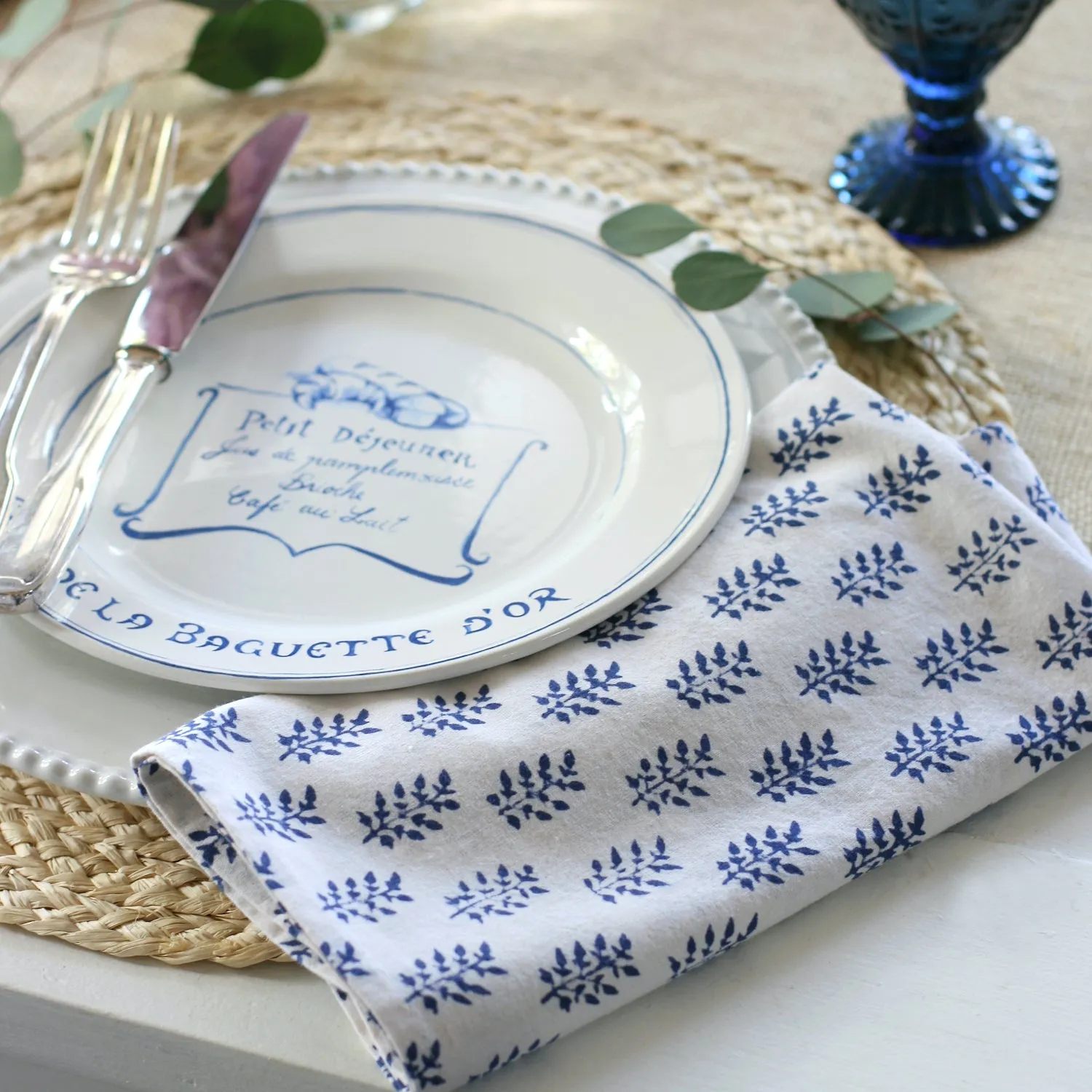 Dhara Napkins