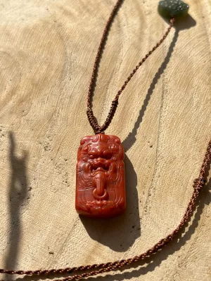 Handmade Necklace with a Hand Carved Nanhong Agate Beast Face Pendant, 手工精雕南红兽面