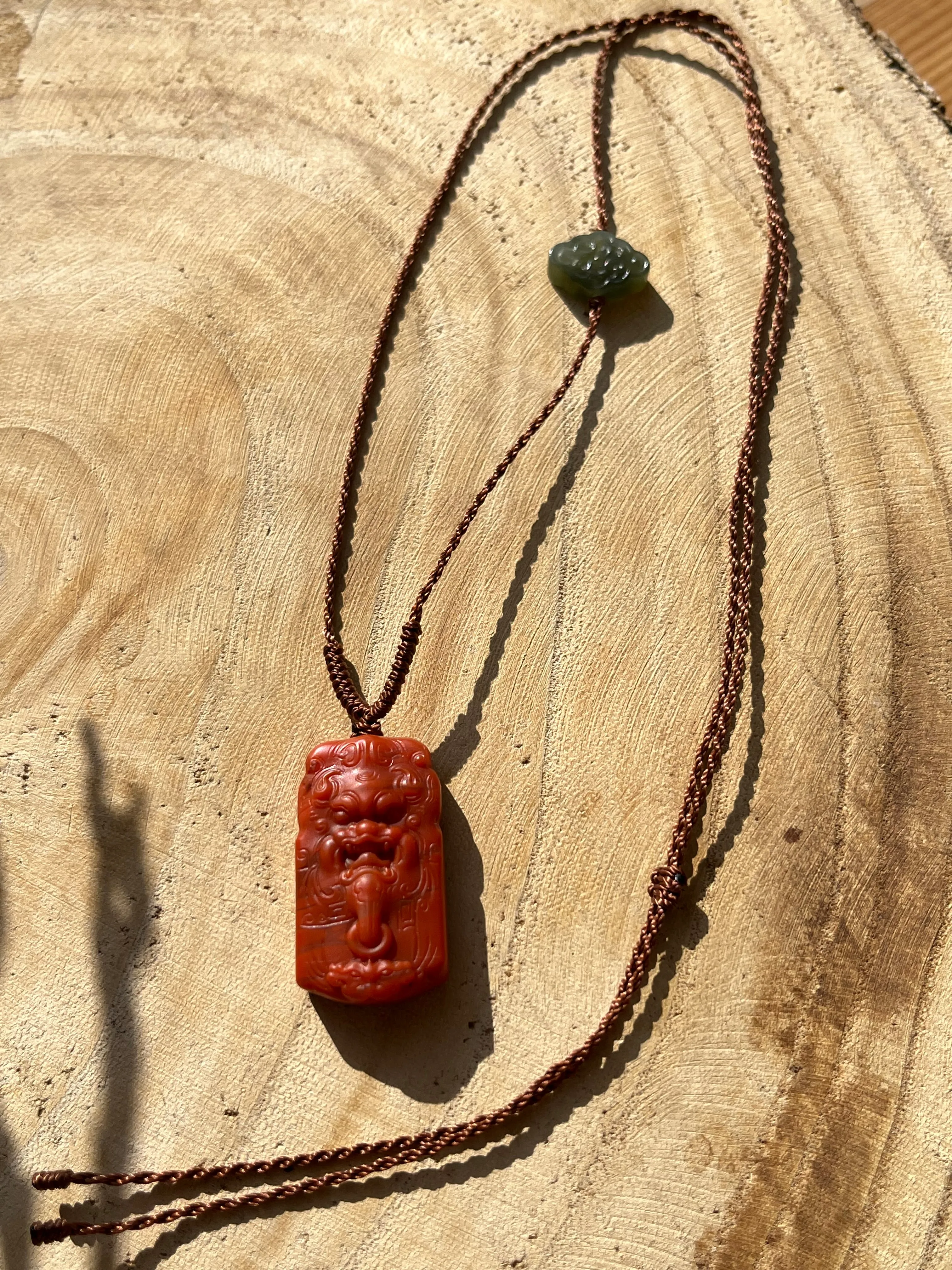 Handmade Necklace with a Hand Carved Nanhong Agate Beast Face Pendant, 手工精雕南红兽面