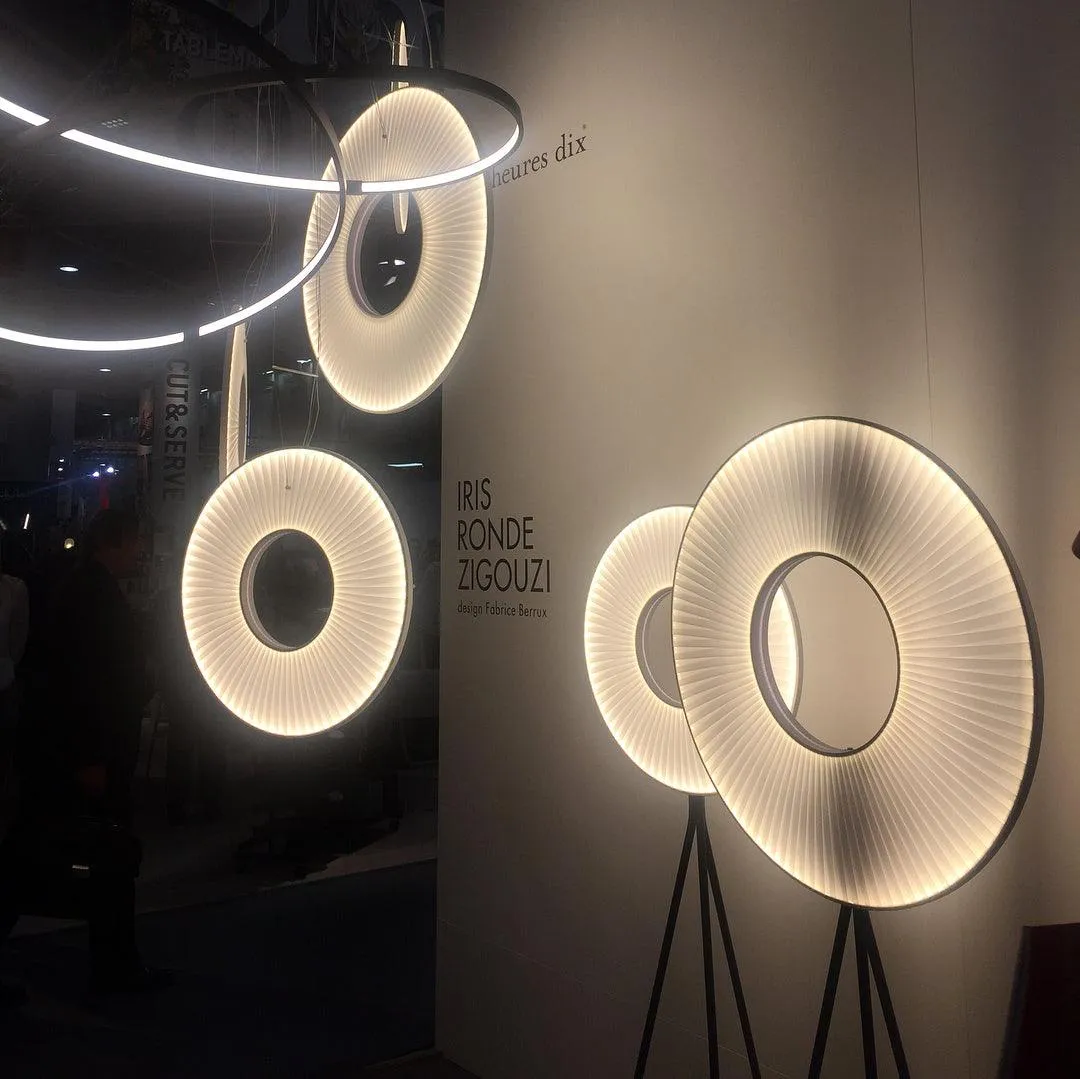 Iris Pendant Lamp