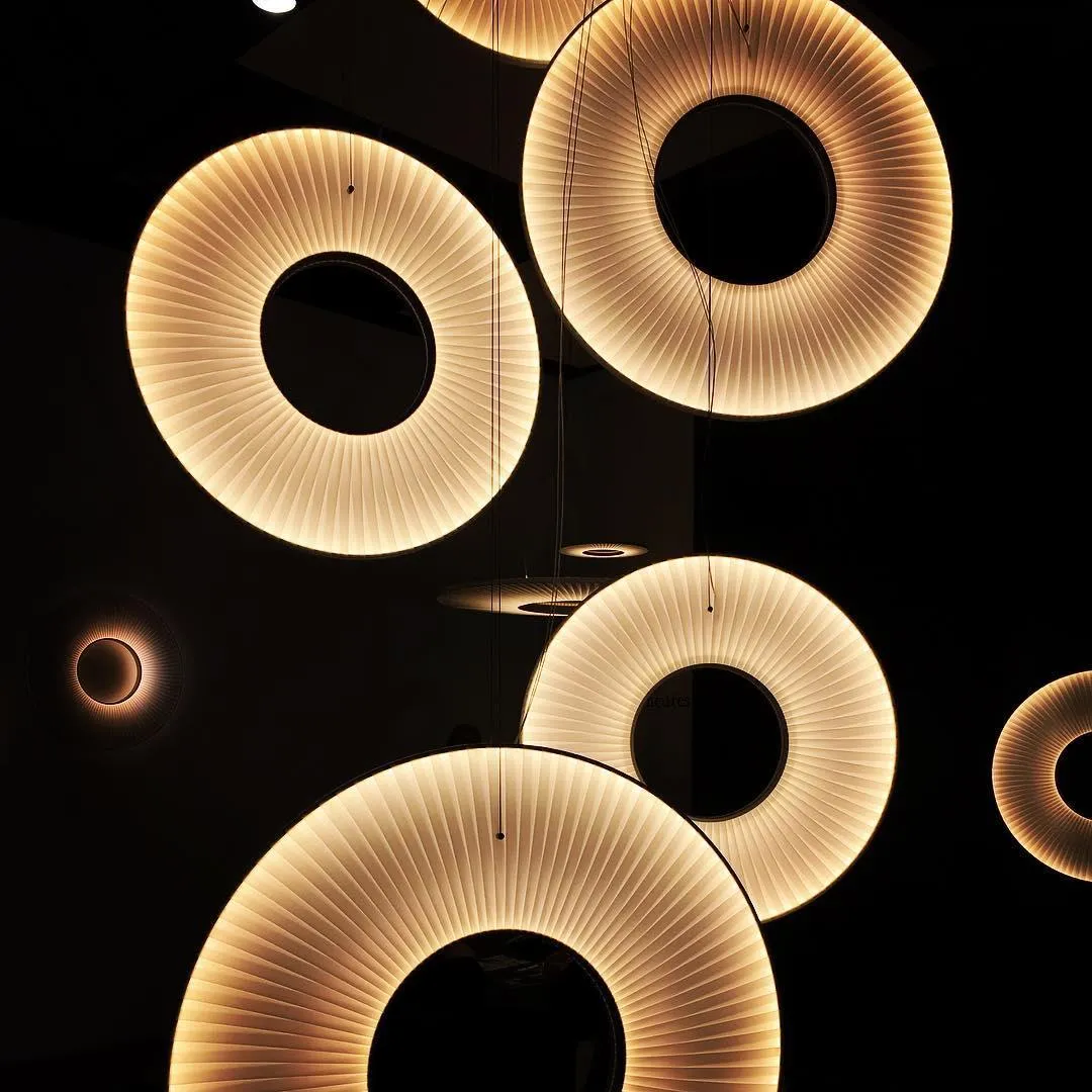 Iris Pendant Lamp
