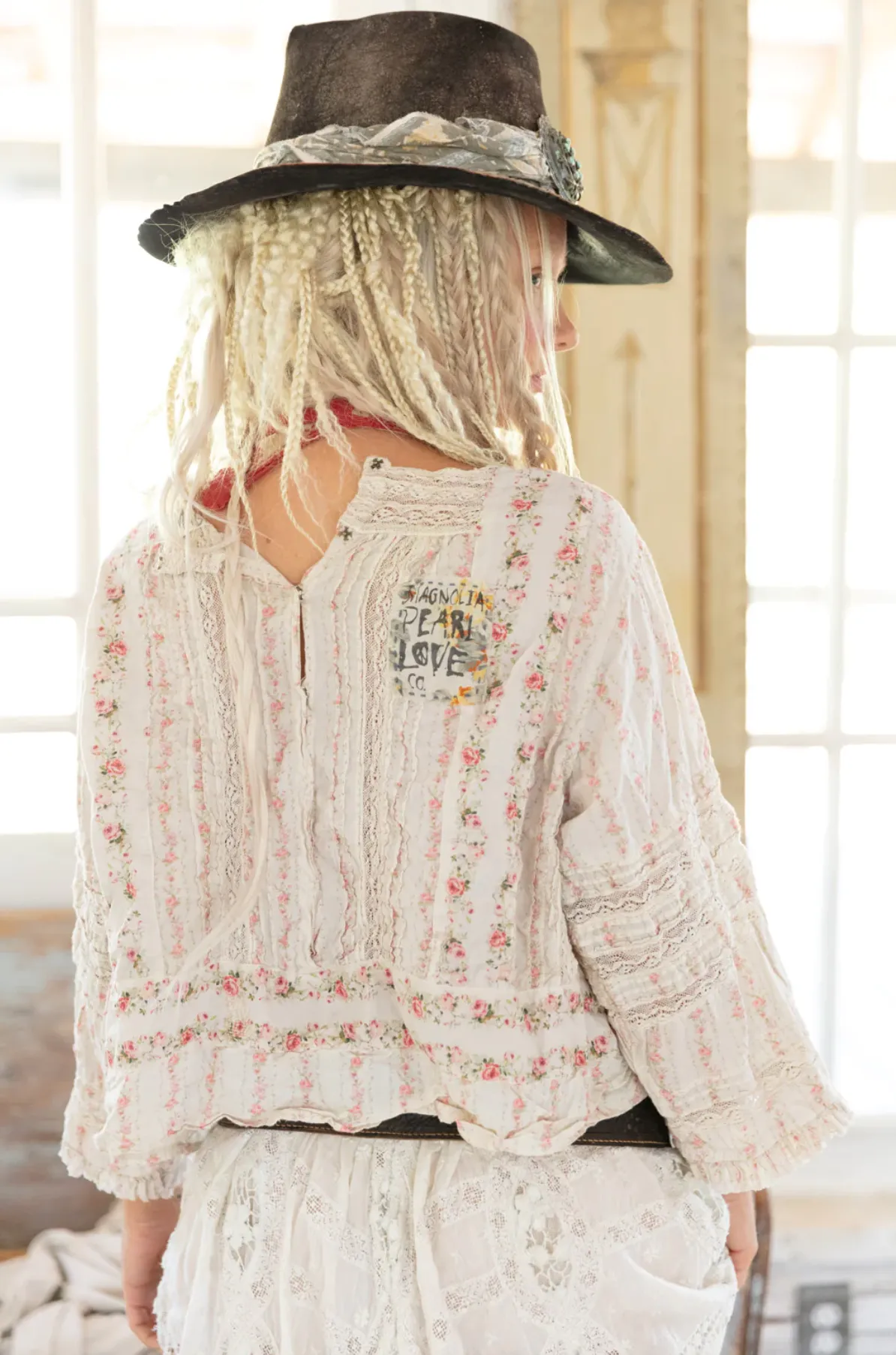 Magnolia Pearl 1371 Floral Raelle Blouse