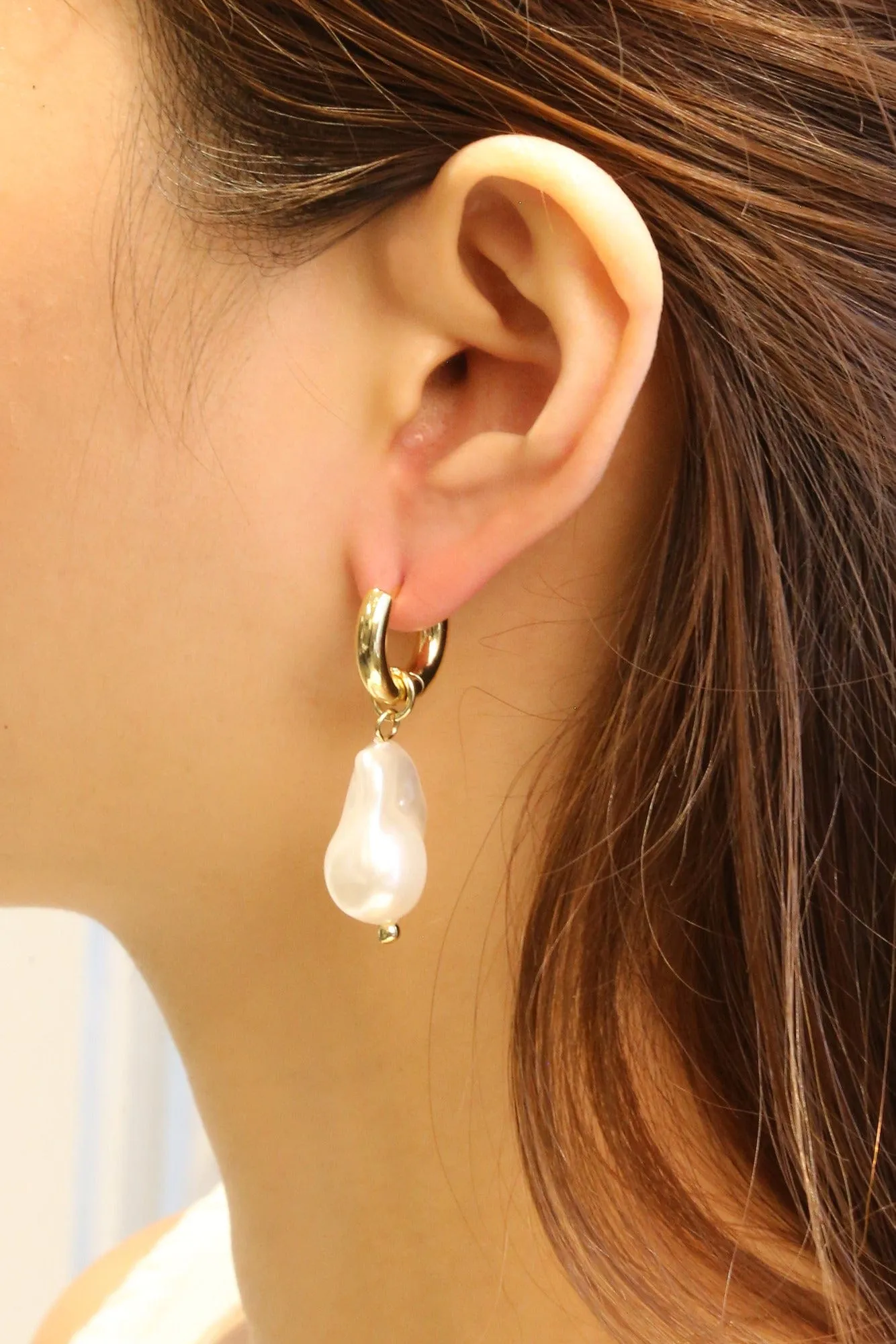 SJE310564 14K Dipped Pearl Huggie Earrings